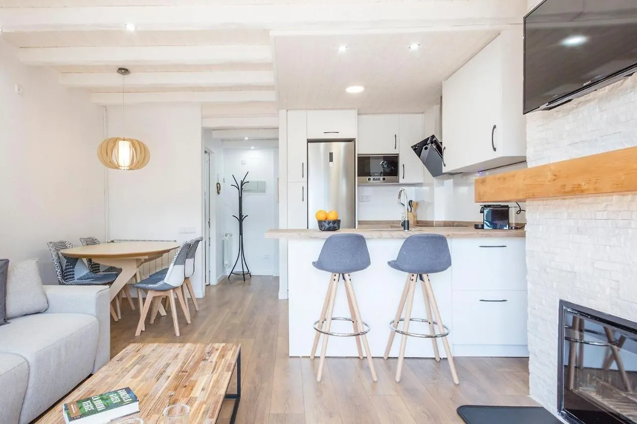 Luderna - Apartamento Con Terraza Mirador Salardu Naut Aran Spain