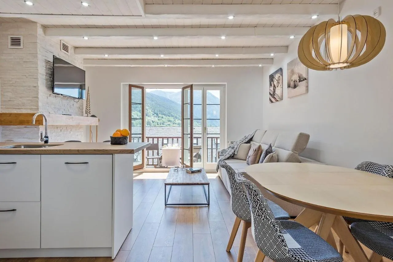 Luderna - Apartamento Con Terraza Mirador Salardu Naut Aran